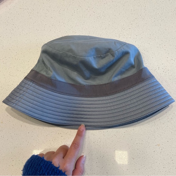 $695 EUC Prada Re-Nylon Bucket Hat Cornflower Blue Size M - Picture 12 of 14